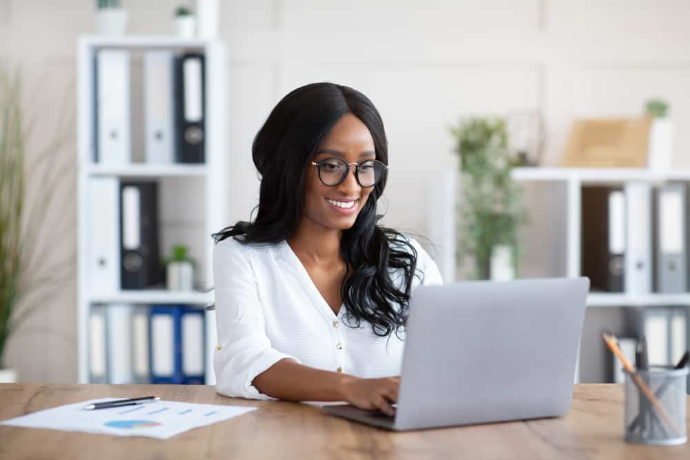 woman on laptop